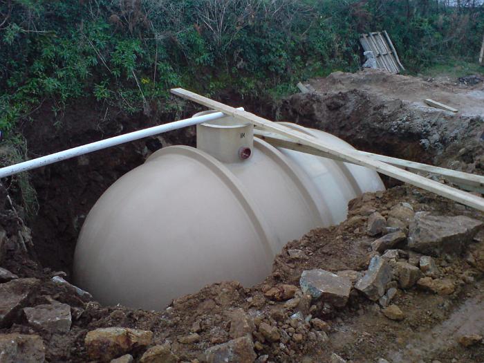15 Retaining Wall & Cess Tank (20)
